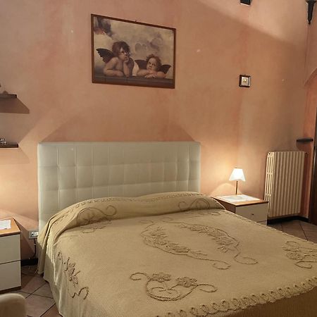 Ferienwohnung Casa Nives Imperia Exterior foto