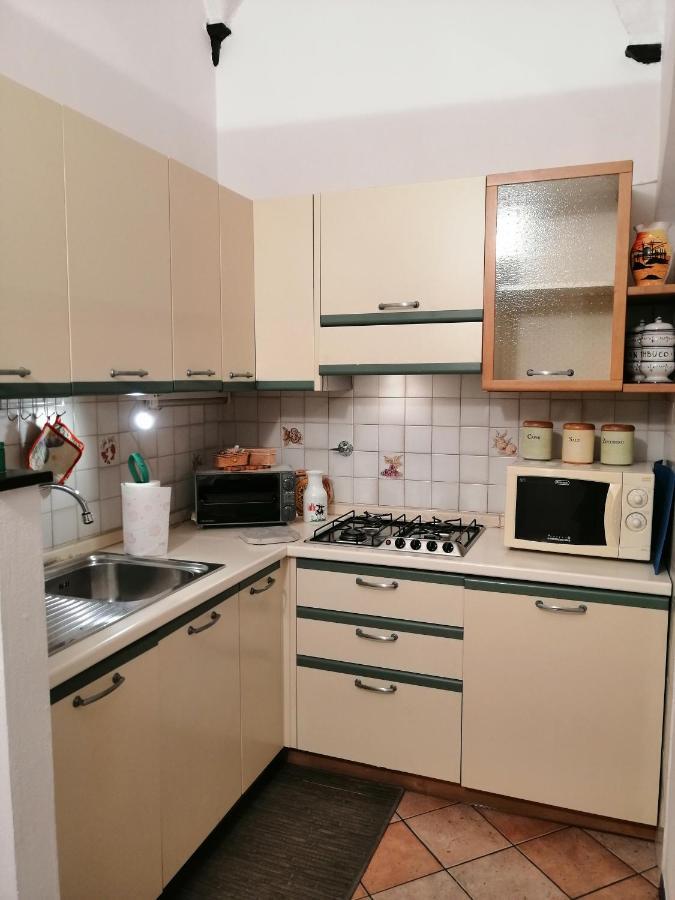 Ferienwohnung Casa Nives Imperia Exterior foto