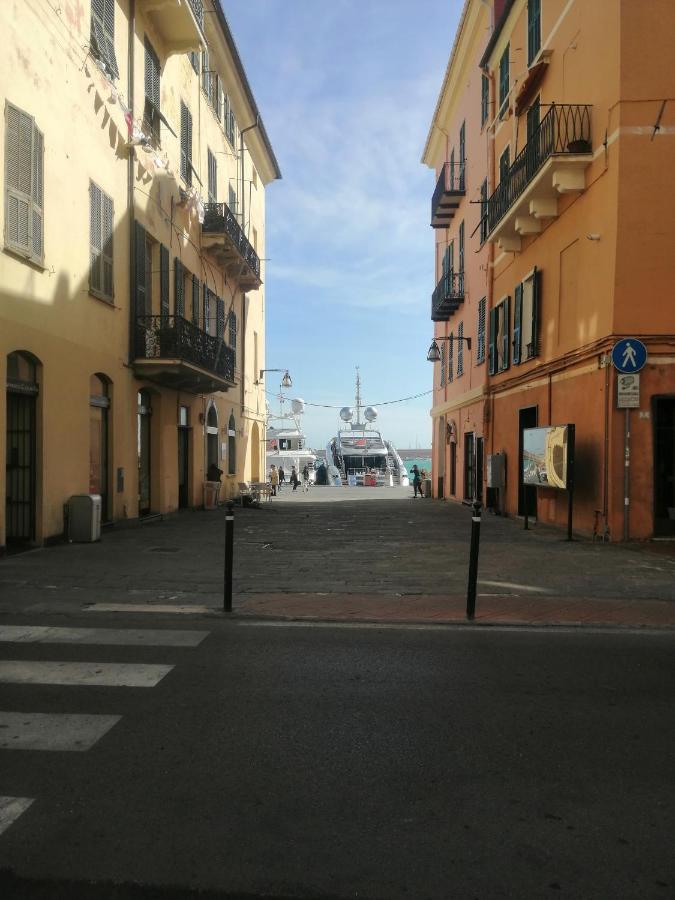 Ferienwohnung Casa Nives Imperia Exterior foto